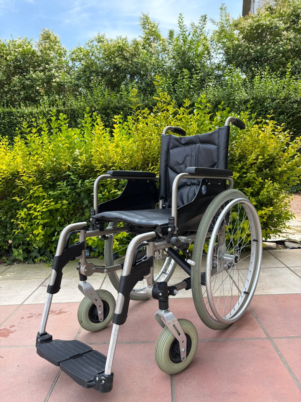 Vermeiren V 200 opvouwbare rolstoel nieuwstaat, Ophalen of Verzenden, Inklapbaar, Zo goed als nieuw, Handbewogen rolstoel