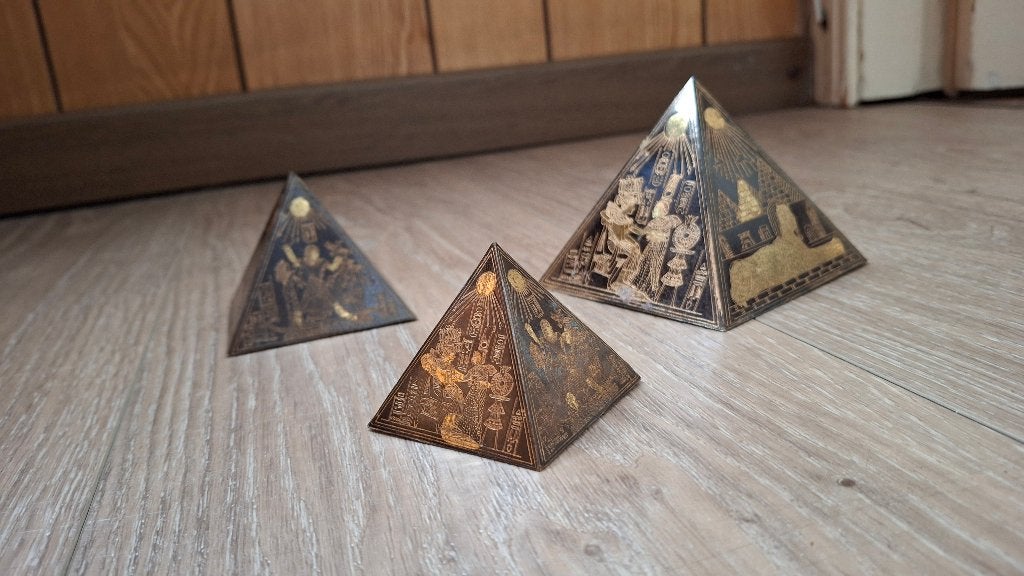 piramides, Antiek en Kunst, Ophalen