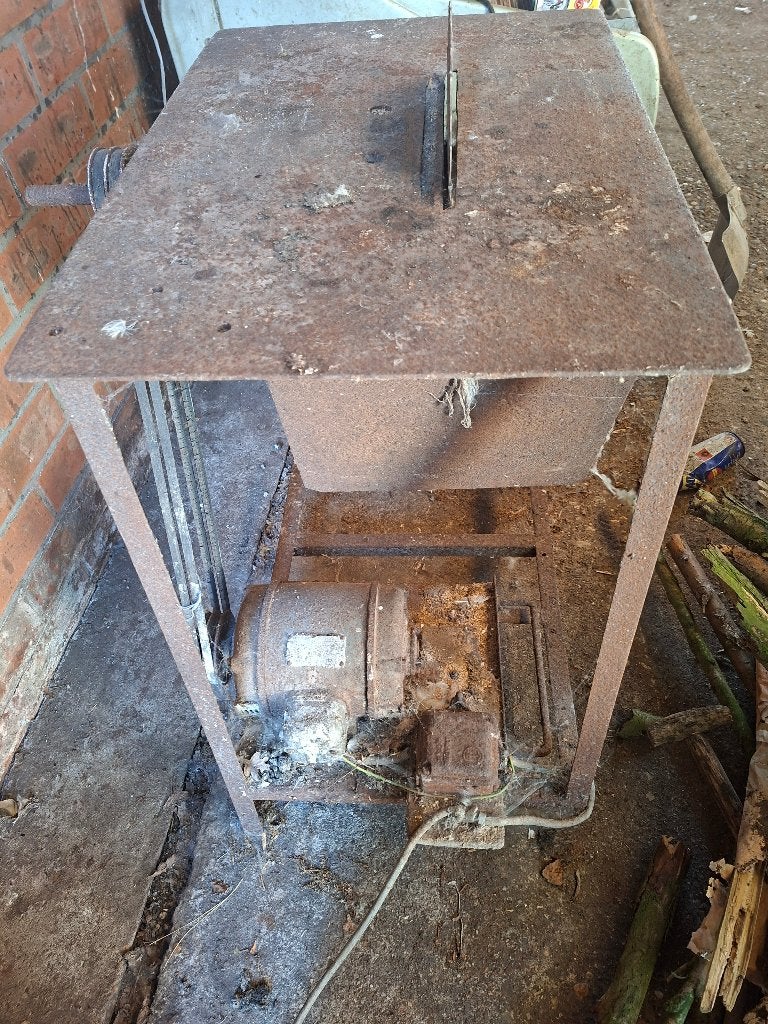 Zaagtafel, Doe-het-zelf en Bouw, Gereedschap | Zaagmachines, Ophalen, Gebruikt, Overige typen, 600 tot 1200 watt