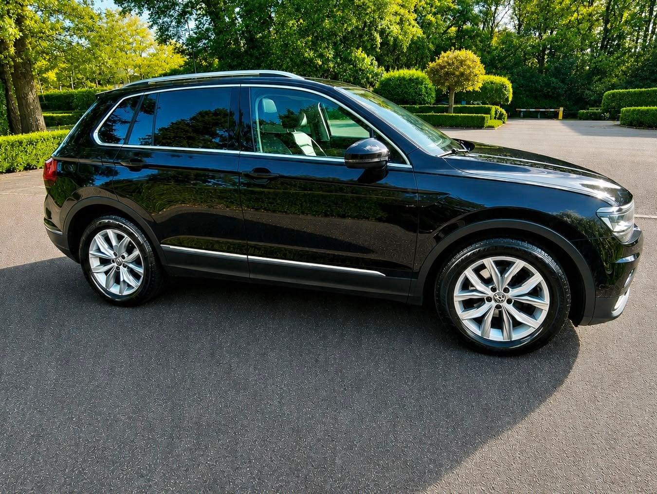 Volkswagen Tiguan 2l TDI DSG, Auto's, USB, Zwart, Leder, Diesel