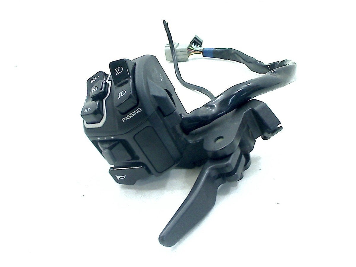 COMMUTATEUR GAUCHE Kymco CV3 2023 (3520A-AGJ5-E00), Motos, Dhr. S. di Majo, Utilisé, Info@cama-motorparts.nl, P.J. Troelstraweg 8 8
3144 CX  MAASSLUIS, NL