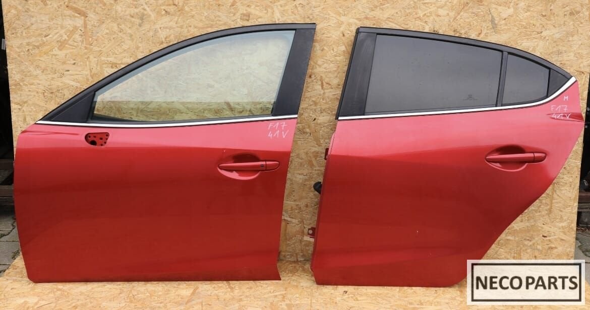 MAZDA 3 PORTIER DEUR KLEUR 41V 2015 - ALLES LEVERBAAR !!, Gebruikt, -, Ophalen of Verzenden, Mazda