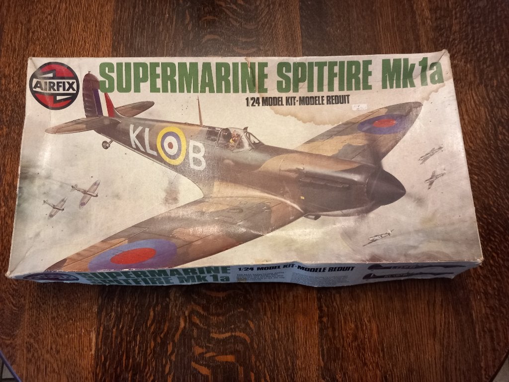 Spitfire Supermarine MK-1a    1-24e, Enlèvement ou Envoi, Comme neuf, Avion, Plus grand que 1:72