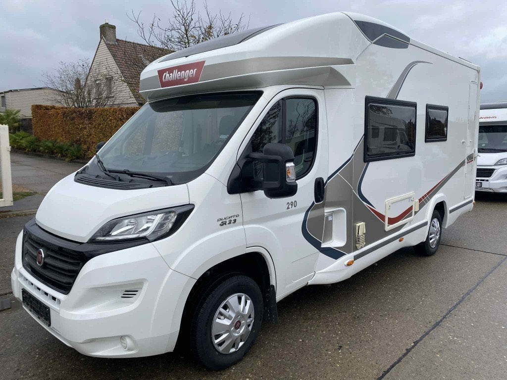 Challenger Mageo 290, Caravans en Kamperen, Fiat, Douche, Bedrijf, Diesel