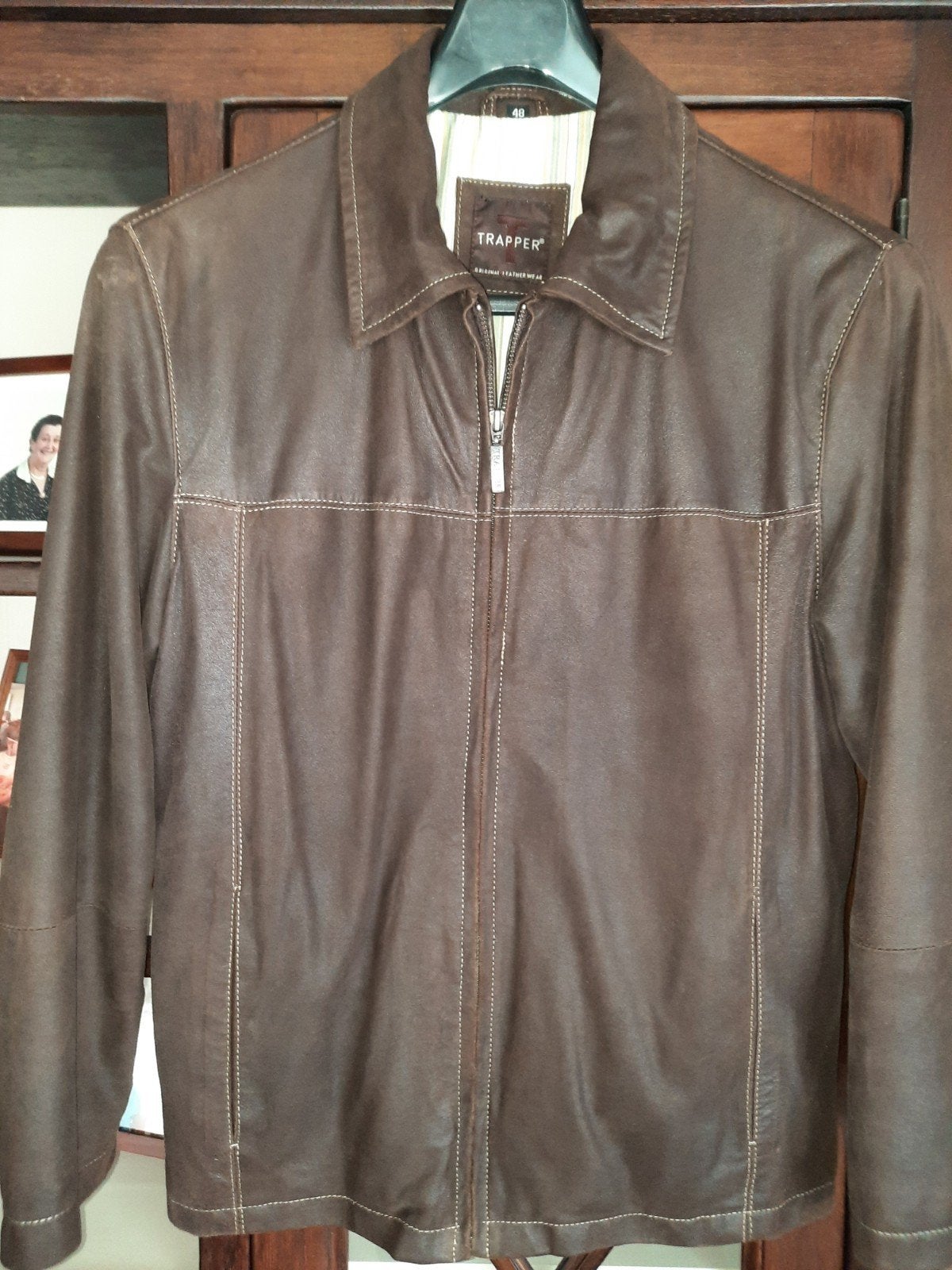 jolie veste en cuir nubuck taille 48., Enlèvement ou Envoi, Taille 48/50 (M), Brun, Trapper