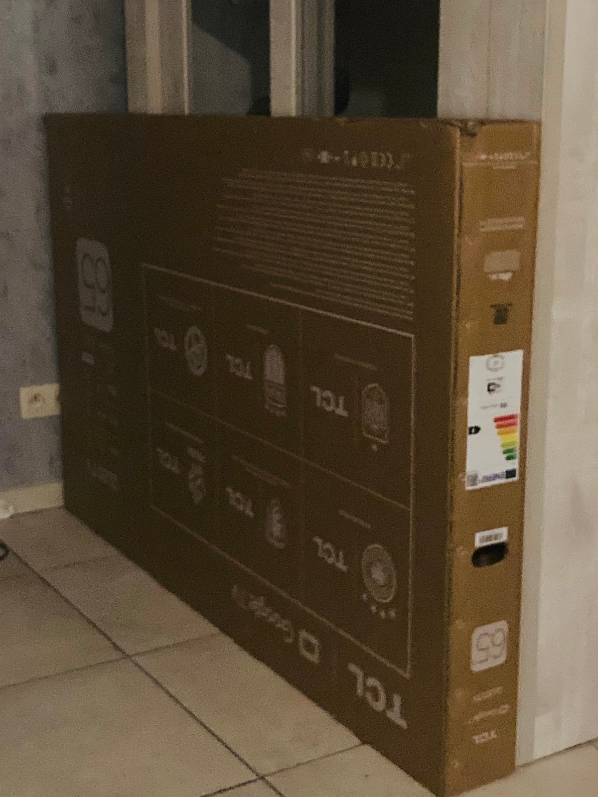 TCL 65T69C QLED Google TV 65" (2025), TV, Hi-fi & Vidéo, Autres marques, 120 Hz, Comme neuf, Enlèvement