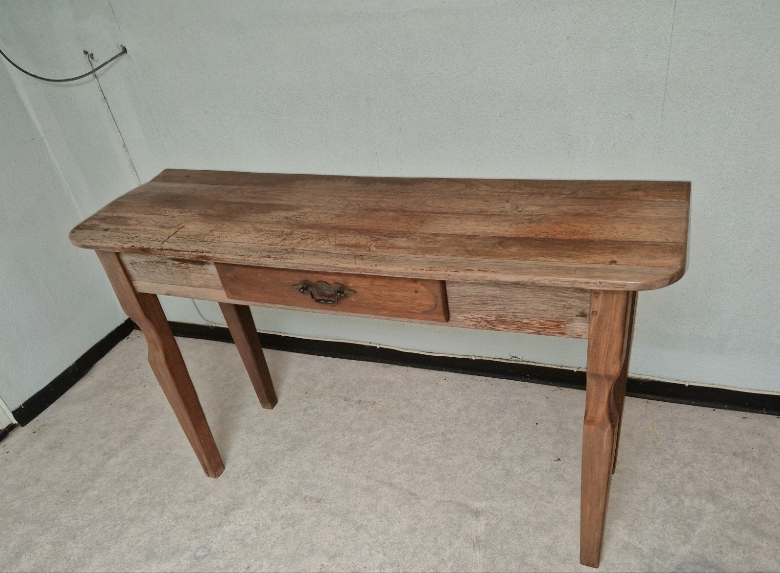Table d'appoint française ancienne vers 1900, Maison & Meubles, Tables | Dessertes, Rond, Chêne, Enlèvement