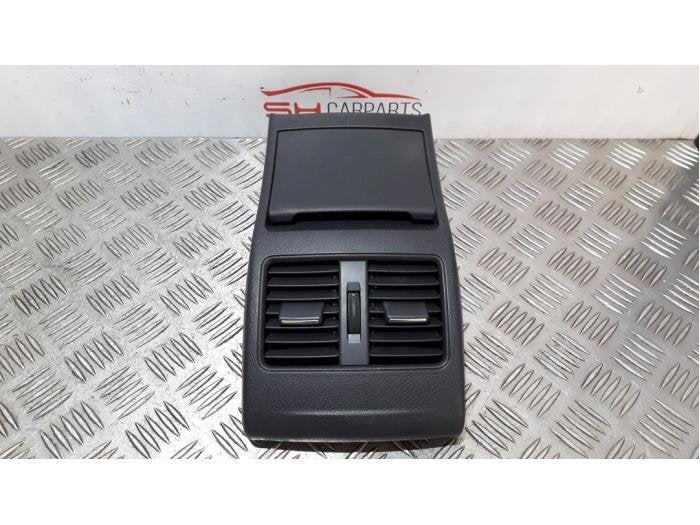 Console centrale d'un Mercedes CLA, 3 mois de garantie, Utilisé, -, -