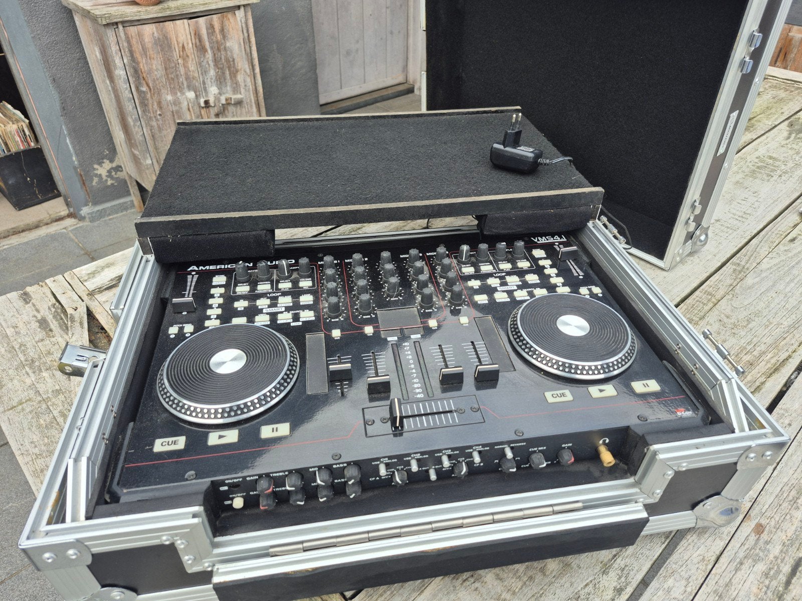 American Audio VMS4.1 dj controller incl.flightcase, Muziek en Instrumenten, Ophalen