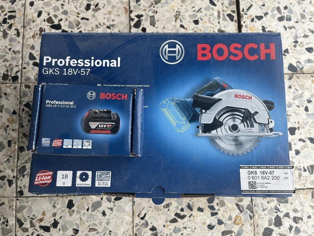 Batterie Bosch GKS 18V-57 + 4A INUTILISÉE, Bricolage & Construction, Enlèvement, Neuf, Scie circulaire, Bosch
