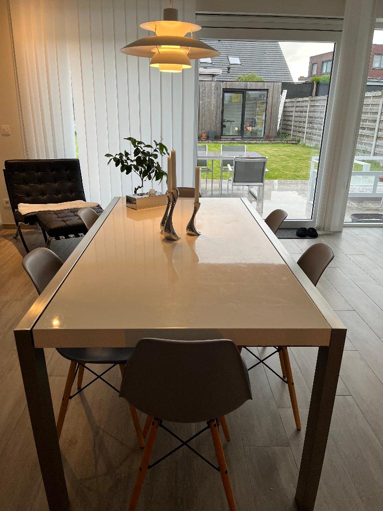 eettafel - witte lak met metalen poten - 6 stoelen, Huis en Inrichting, Tafels | Eettafels, Ophalen, Gebruikt, 50 tot 100 cm, Vijf personen of meer