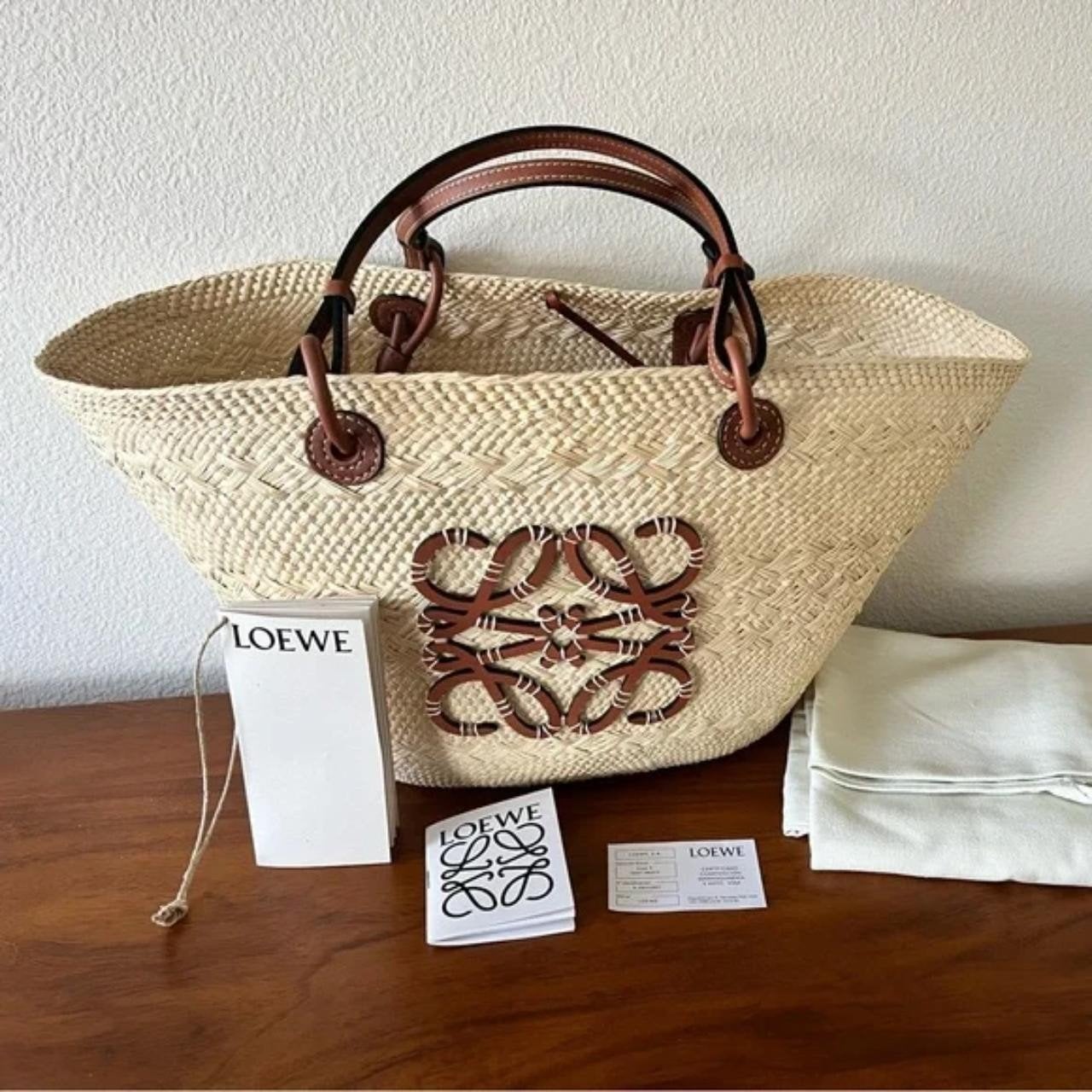Panier Loewe Paula’s Ibiza – modèle iconique été ️, Handtassen en Accessoires, Tassen | Damestassen, Ophalen of Verzenden
