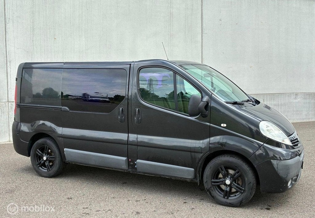 Opel Vivaro 2.5 CDTI L1H1 DC AIRCO € 1999,- +21% BTW / TAX, 145 ch, Achat, 2000 kg, Boîte manuelle