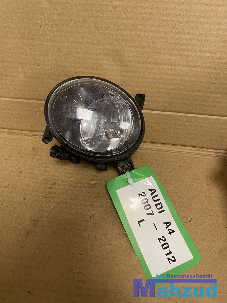AUDI A4 B7 Links mistlamp 2004-2009, Auto-onderdelen, Gebruikt, AUDI AG, Auto-Union-Strasse 1
85045  Ingolstadt, DE, Audi