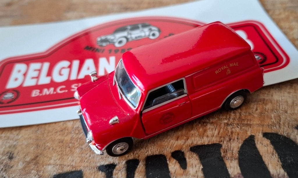 AUSTIN MINI 1000 VAN Mk2 Royal Mail 1/43 OXFORD U.H. Neuf, Enlèvement, Neuf, Voiture, Universal Hobbies
