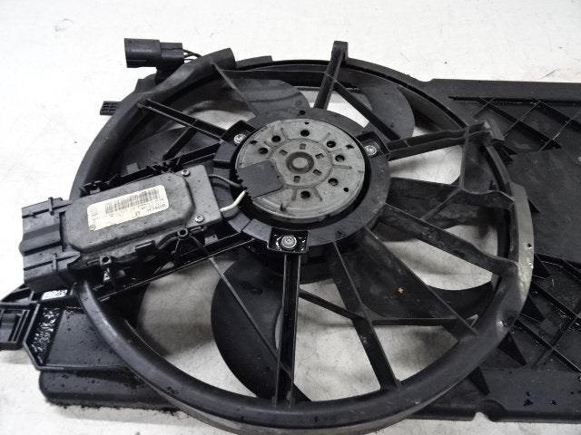 VENTILATEUR RADIATEUR MOTEUR Ford Focus C-Max, Autos : Pièces & Accessoires, Utilisé, Ford