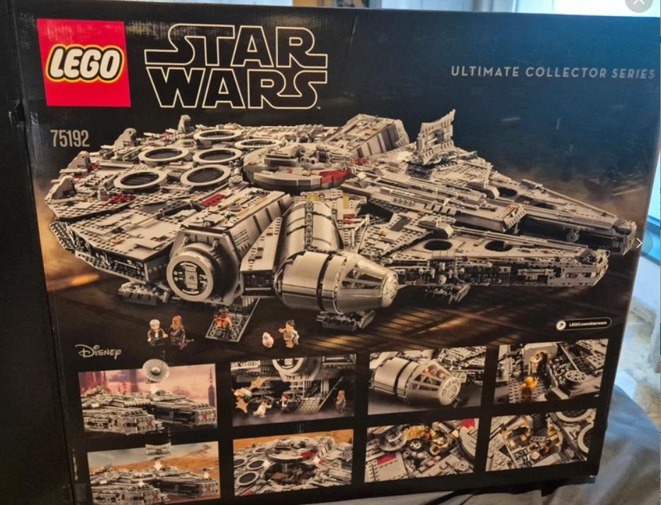 UCS Millennium Falcon 75192, Kinderen en Baby's, Speelgoed | Duplo en Lego, Ophalen, Zo goed als nieuw, Star Wars