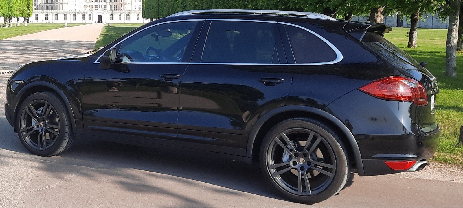 Porsche Cayenne S noir de 2012 intérieur  cuir noir, Autos, Achat