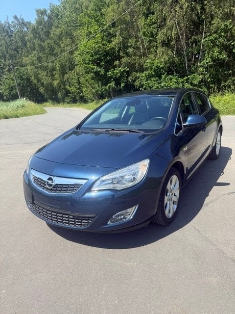 Opel Astra, Autos, Cuir, Euro 5, Achat, 1503 kg