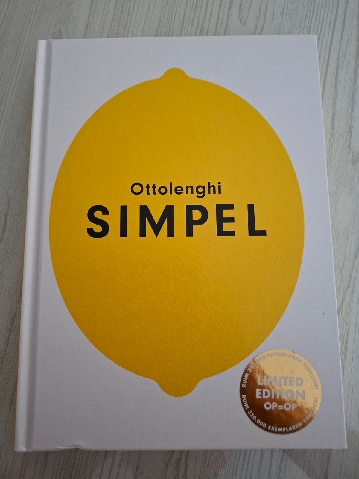 Ottolenghi Simpel kookboek (limited edition), Boeken, Ophalen of Verzenden, Nieuw, Yotam Ottolenghi