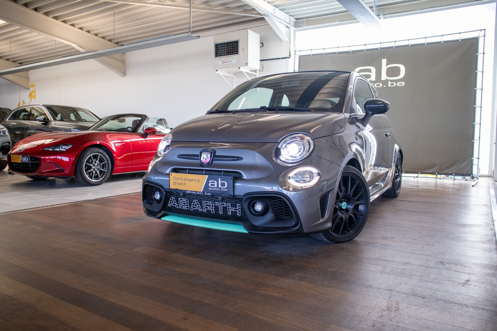 Abarth 595 Pista MANUEEL, XENON, BLUETOOTH, APPLE/ANDROID,, Autos, Achat, Euro 6, Entreprise, Cabriolet