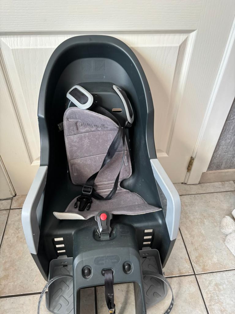 Polisport Guppy maxi+, Fietsen en Brommers, Fietsaccessoires | Fietsstoeltjes, Achterzitje, Verzenden, 9 t/m 18 kg, Gebruikt