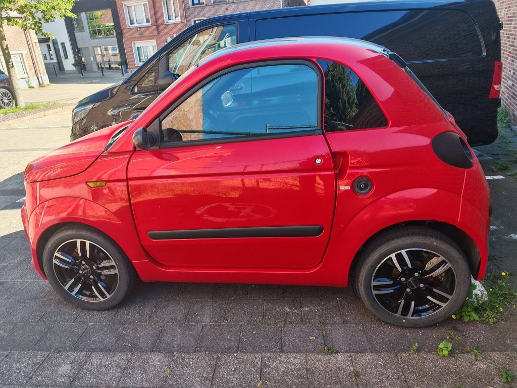 Microcar 45 km/h, Autos, Autos Autre, Rouge, Achat, Noir, Adapté aux personnes handicapées