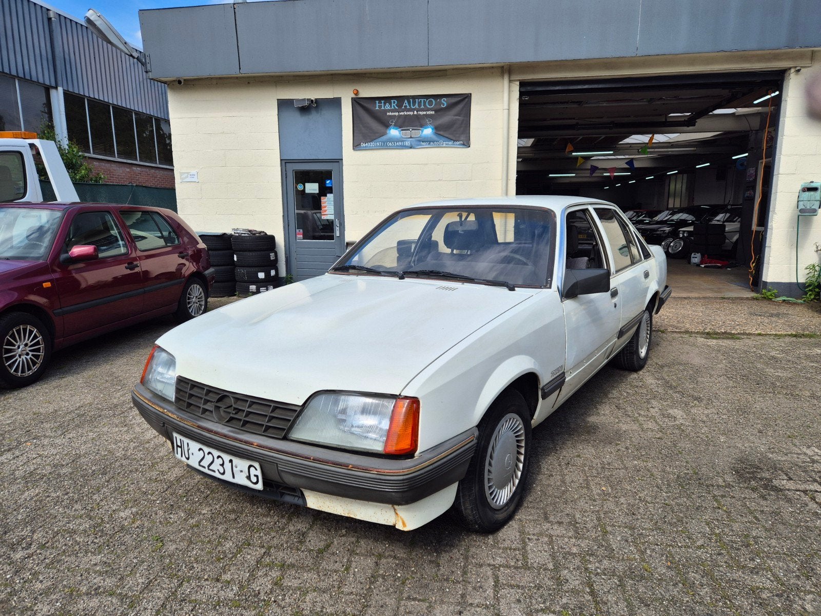 Opel rekord 2.3 Turbodiesel, Auto's, Oldtimers, Bedrijf, Opel, Diesel, Berline, 4 deurs, Handgeschakeld, Wit, Grijs, Stof, Achterwielaandrijving