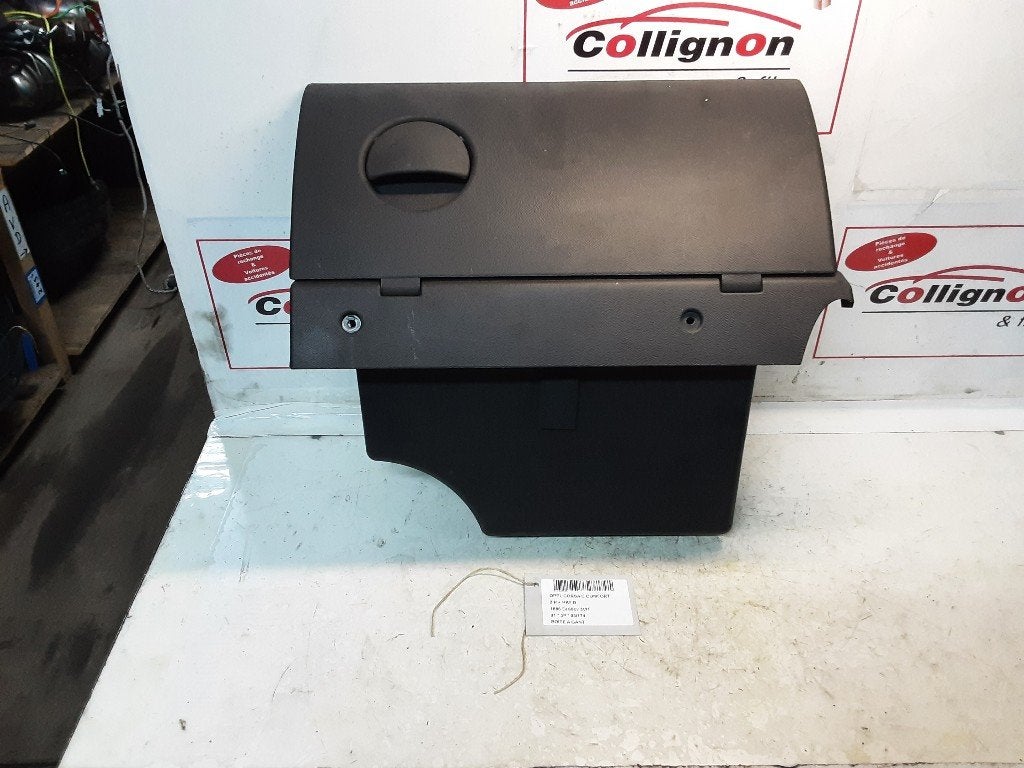 BOITE A GANTS Opel Corsa C (F08 / 68) (460029937), Autos : Pièces & Accessoires, Opel, Opel Automobile GmbH, Utilisé, Kontakt-opel@opel.com