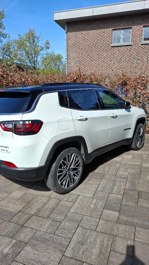 Jeep Compass 1.5 e-Hybrid Open dak | Leder | Automaat |, Autos, Jeep, Particulier, Compass, Caméra 360°, ABS, Caméra de recul