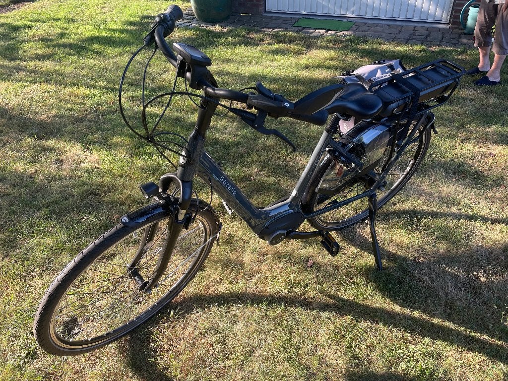 Zeer nette Gazelle c7 elektrische damesfiets, Ophalen, Zo goed als nieuw, 47 tot 51 cm, 50 km per accu of meer