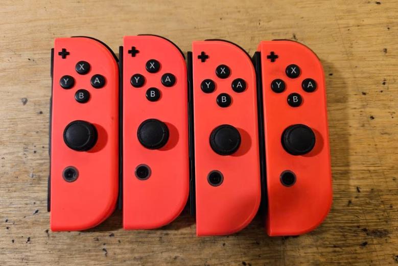 Joy con rechts rood (origineel voor nintendo switch), Games en Spelcomputers, Spelcomputers | Nintendo Consoles | Accessoires