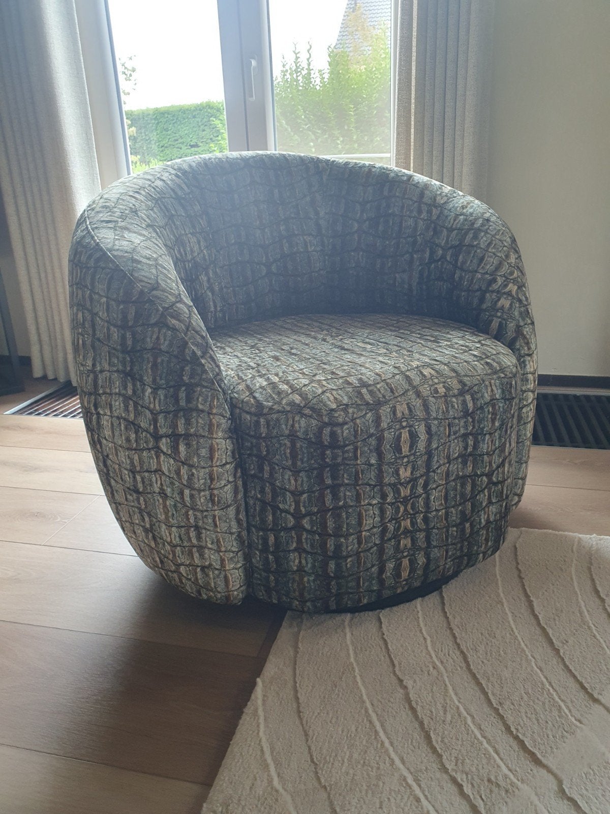 Luxe draaibare fauteuil, Huis en Inrichting, Ophalen, Boutique, 75 tot 100 cm, Zo goed als nieuw