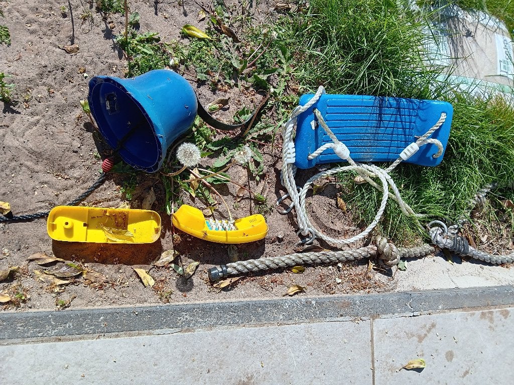 Trapeze, schommel, klimkoord, bel en speelgoedtelefoon, Kinderen en Baby's, Speelgoed | Buiten | Speeltoestellen, Ophalen, Zo goed als nieuw