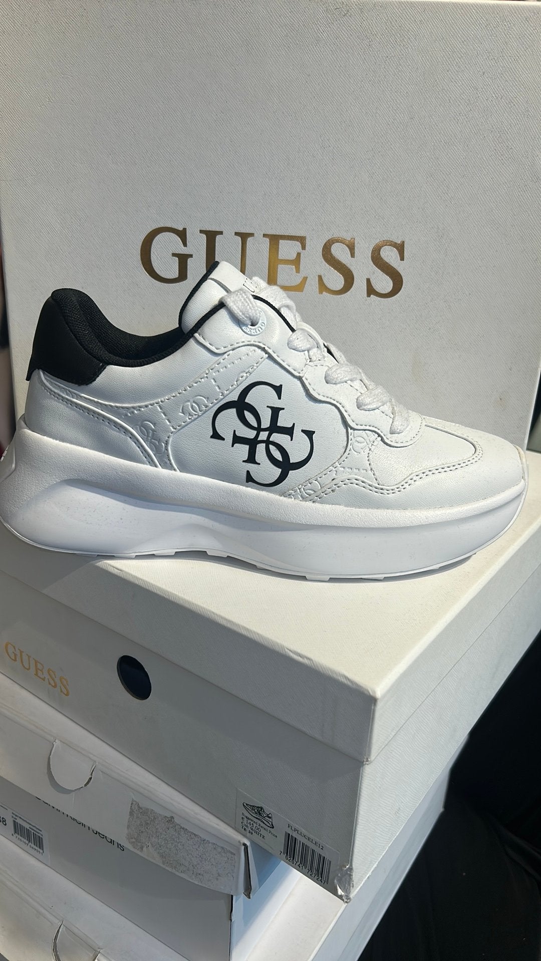 Basket guess (taille  37/39), Enlèvement, Neuf