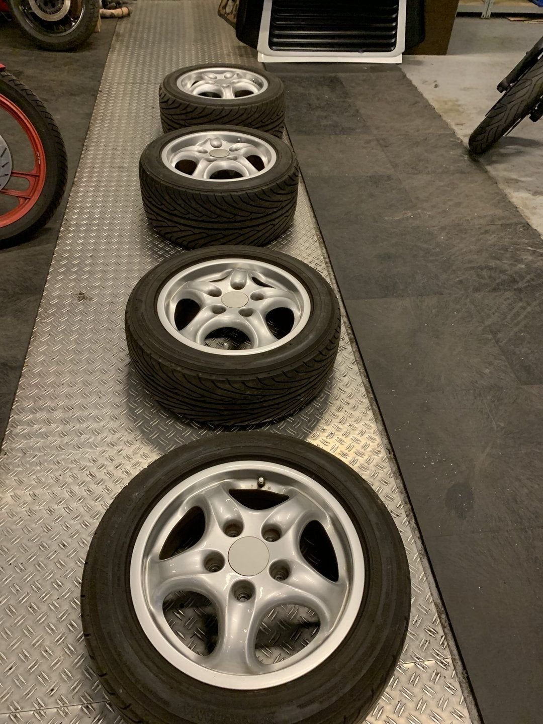 Porsche 993 velgen 7jx16 en 9jx16. 5x130, Autos : Pièces & Accessoires, Pneus et Jantes, 245 mm, -, 16 pouces