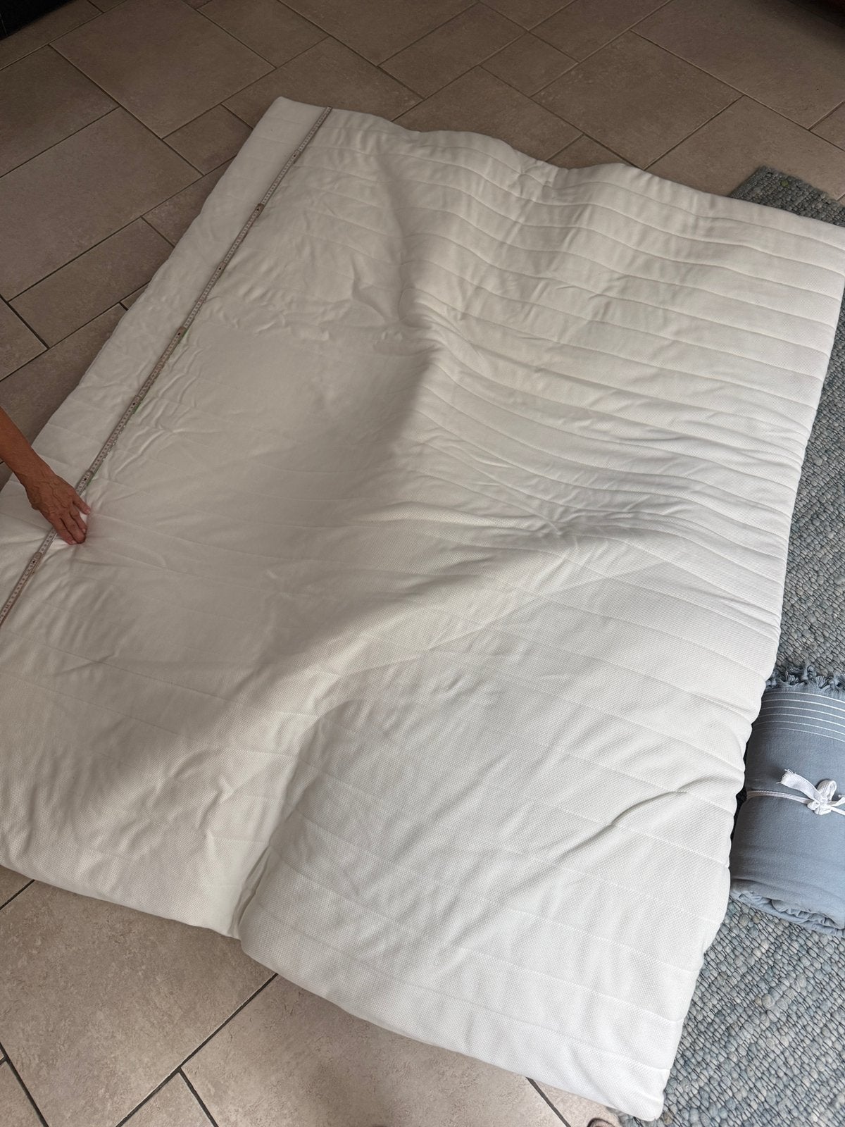 Topping matras, Enlèvement, Comme neuf
