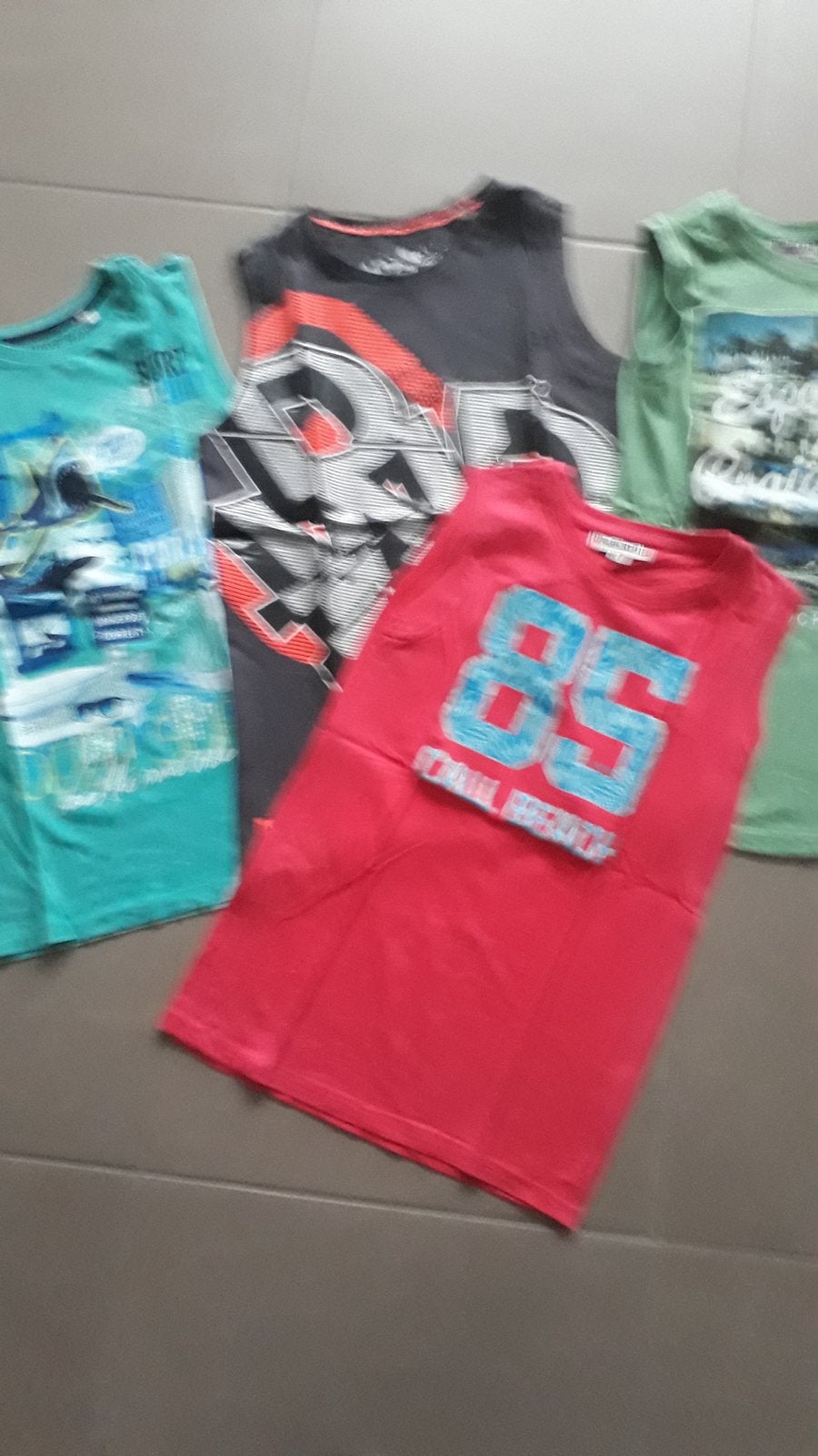 4 tshirts maat 164, Kinderen en Baby's, Kinderkleding | Maat 164, Ophalen of Verzenden, Zo goed als nieuw, Jongen, Shirt of Longsleeve