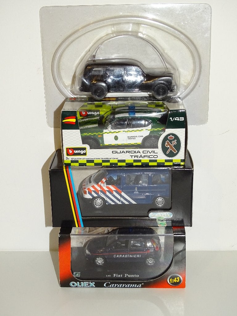 1/43 lot gendarmerie carabinieri marechaussée guardia civil, Ophalen of Verzenden, Zo goed als nieuw, Auto, Overige merken