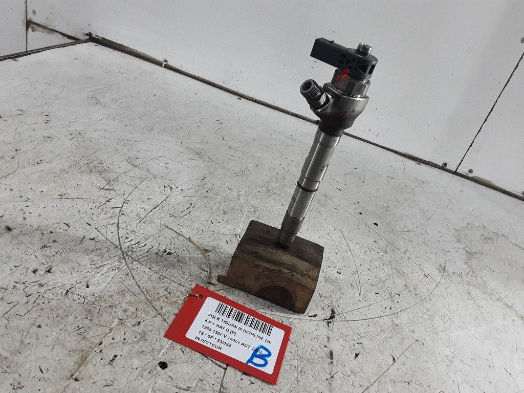 INJECTOR BRANDSTOF Volkswagen Tiguan (AD1) (04L130277AC), Gebruikt, Volkswagen, Mevr. I. Hauben, Rue de l'Espoir 34 34
4030  GRIVEGNÉE, BE