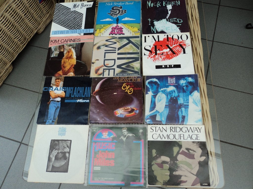 Lotje 2 singles pop/rock pour 10 euros !, CD & DVD, Enlèvement ou Envoi, Utilisé, Pop, Autres types