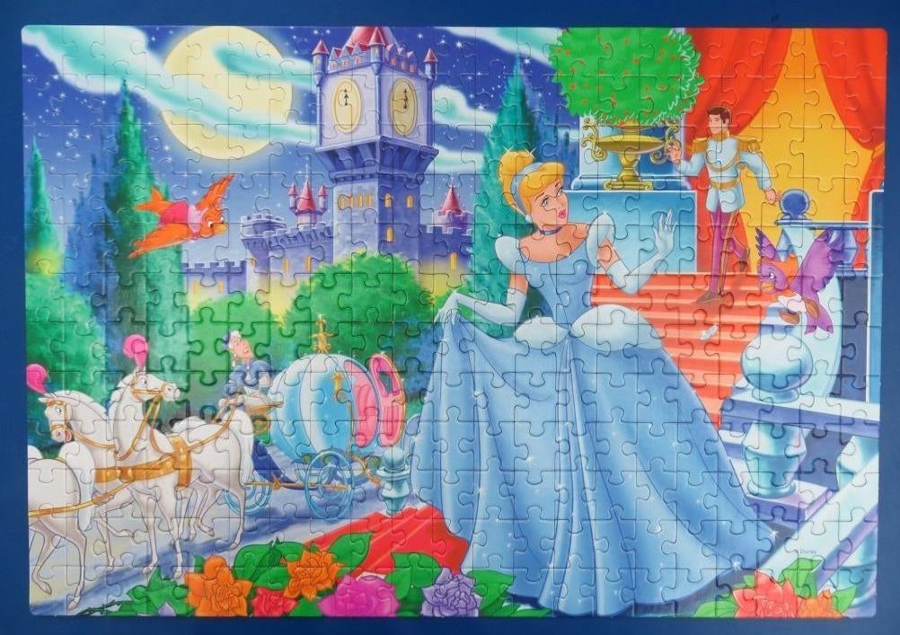 puzzel 250 stukjes Assepoester, Ophalen of Verzenden, Meer dan 50 stukjes, Gebruikt, 2 tot 4 jaar