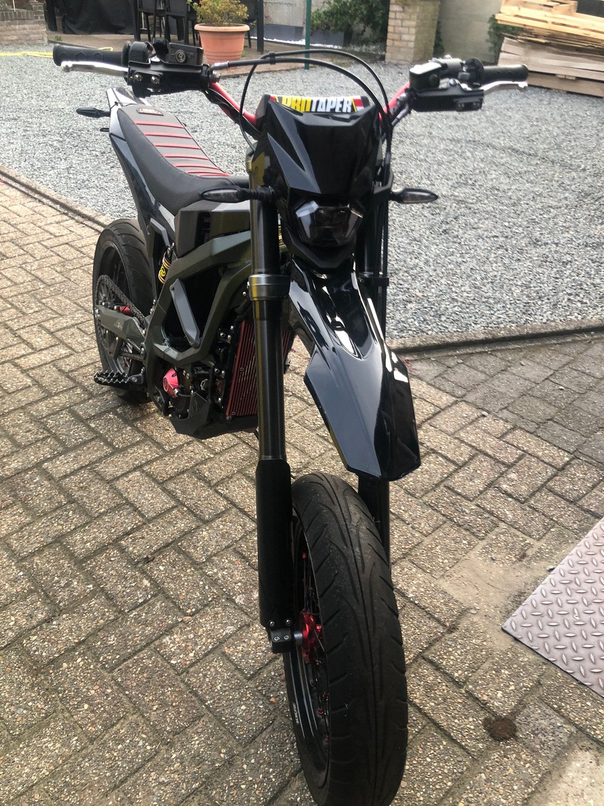 Surron Ultra bee, Ophalen, Zo goed als nieuw