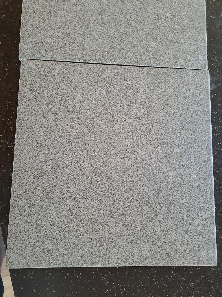 Keramische vloertegel middengrijs/spikkel, Doe-het-zelf en Bouw, Tegels, Ophalen, Overige materialen, Nieuw, 20 tot 40 cm