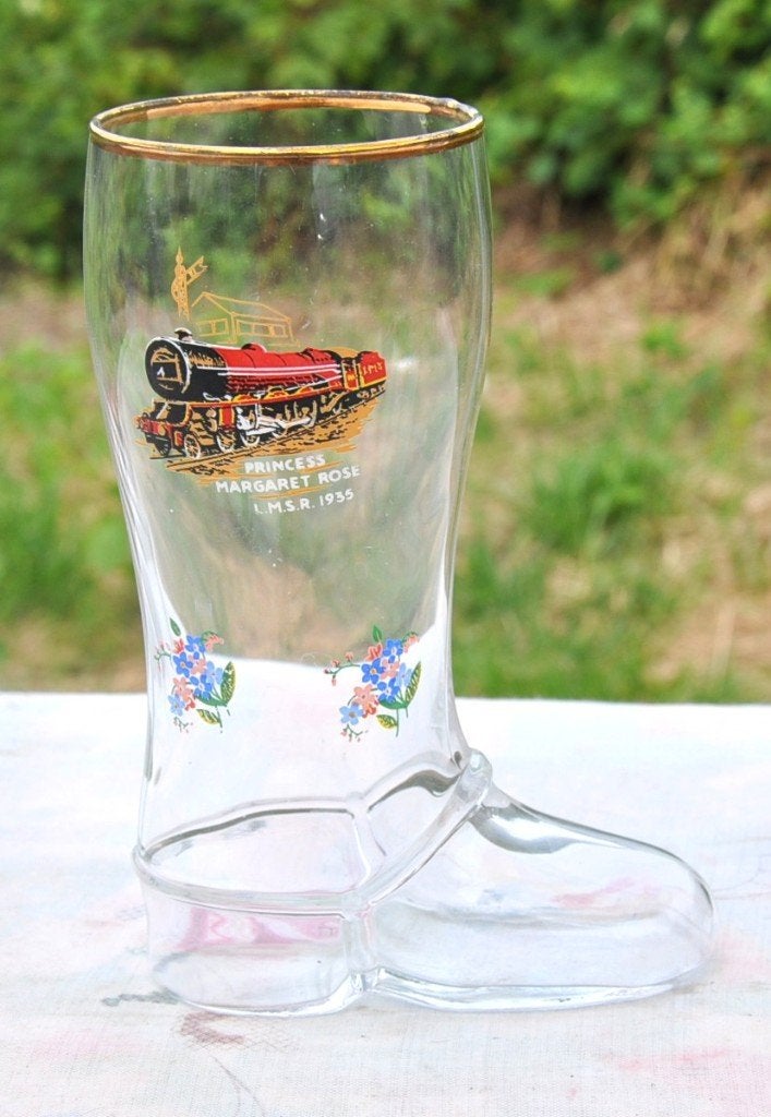 verre a biere botte decor locomotive, Enlèvement ou Envoi, Comme neuf, Verre à bière