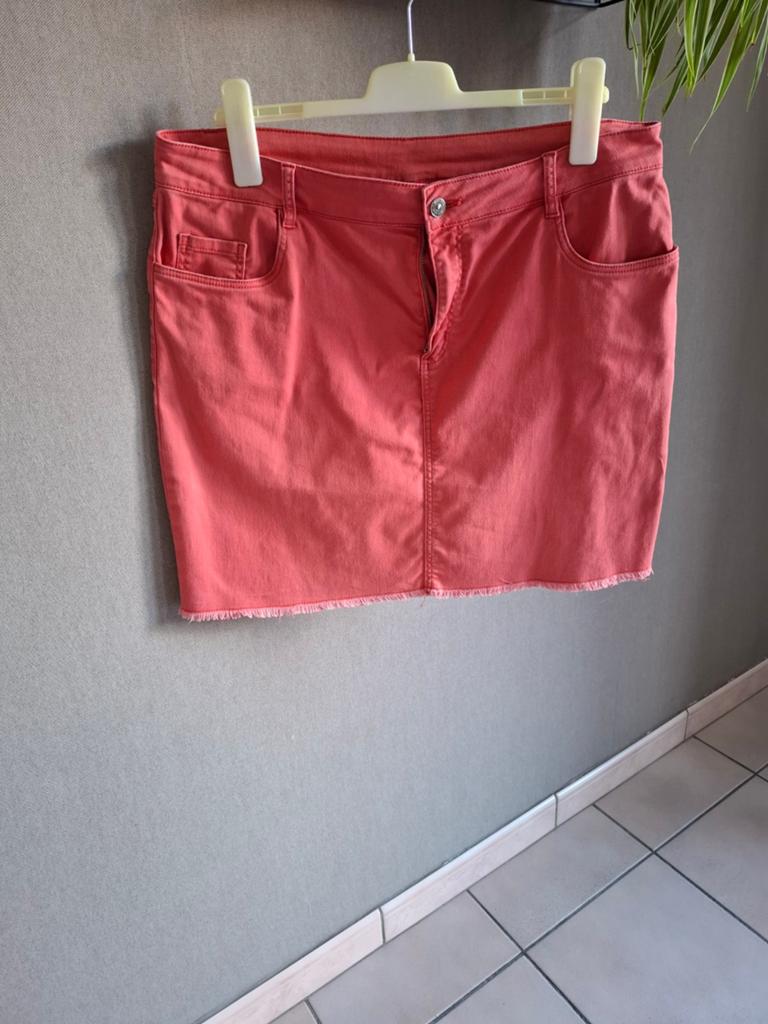Rok ,rood ,mt 46, Ophalen of Verzenden, Rood