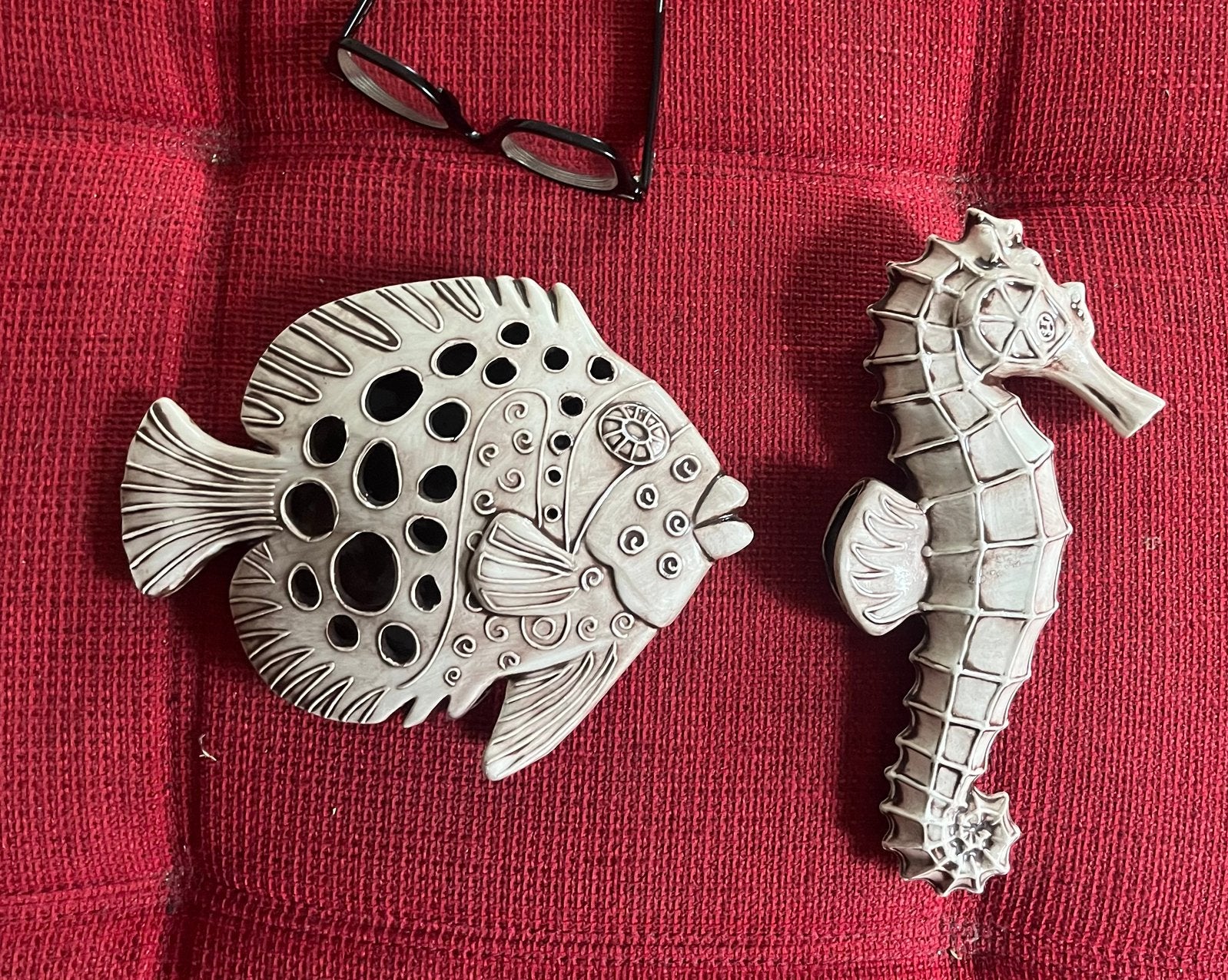 Keramiek Zeepaardje en Vis, Antiek en Kunst, Ophalen of Verzenden