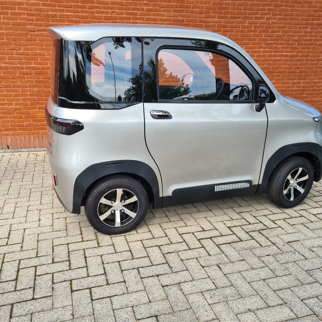 Brommobiel JTC quatro, Autos, Autos Autre, Argent ou Gris, Achat, Automatique, Particulier