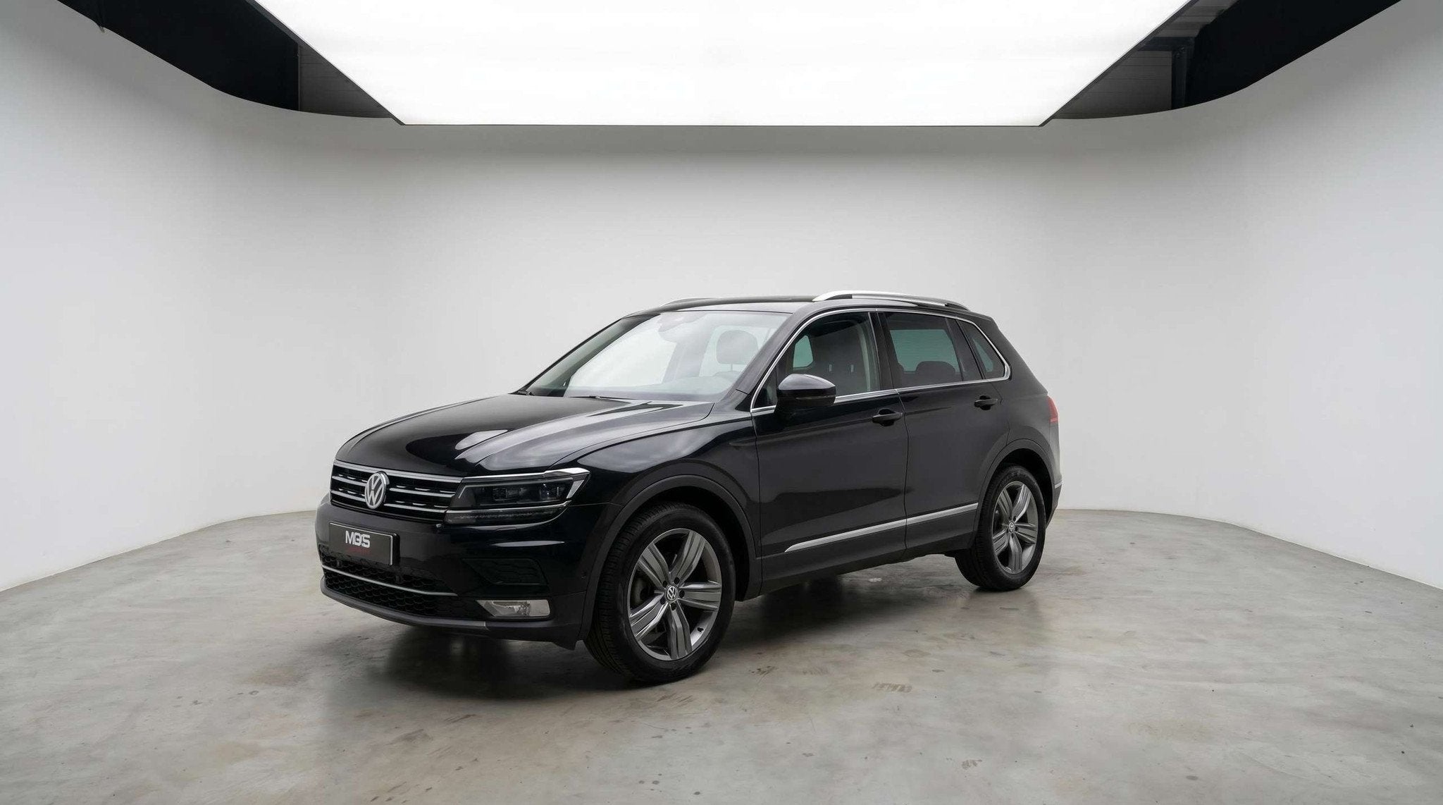 Volkswagen Tiguan *Réservé* (bj 2016, automaat), Auto's, Automaat, 4 cilinders, Zwart, Leder