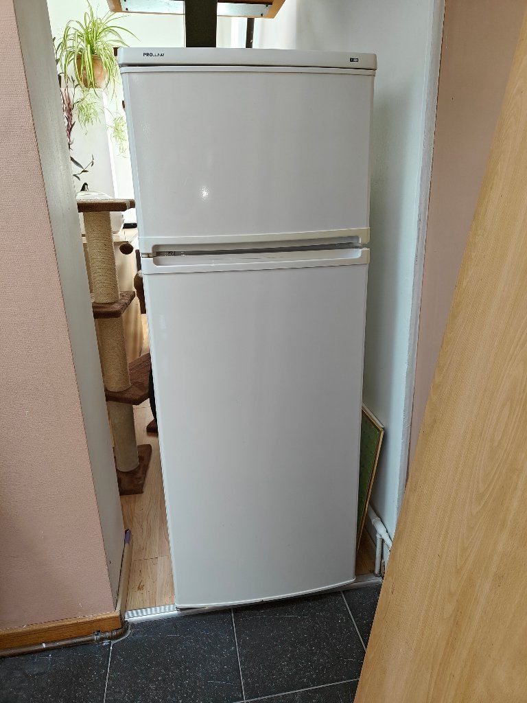 Koelkast met vriesvak Proline, Elektronische apparatuur, Koelkasten en IJskasten, Ophalen, Gebruikt, 200 liter of meer, 140 tot 160 cm